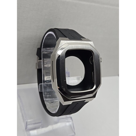 Daniel Wellington Switch Smartwatch Case for Apple 40mm Silver Black Rubber - Picture 3 of 13